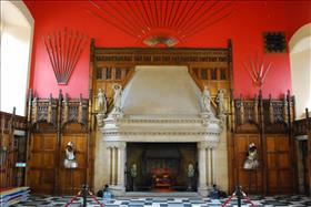 Edinburgd Castle inside1